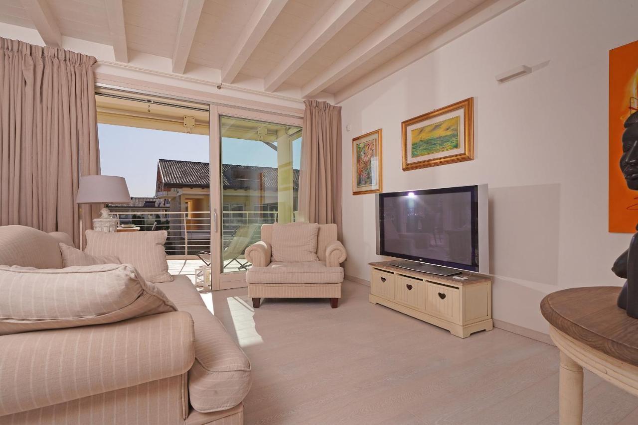 Resort Caesar C4 Sirmione - Gardagate Dış mekan fotoğraf