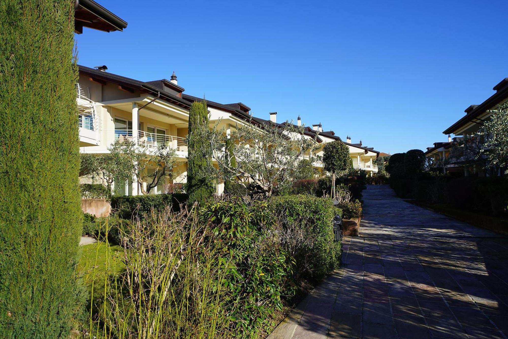 Resort Caesar C4 Sirmione - Gardagate Dış mekan fotoğraf