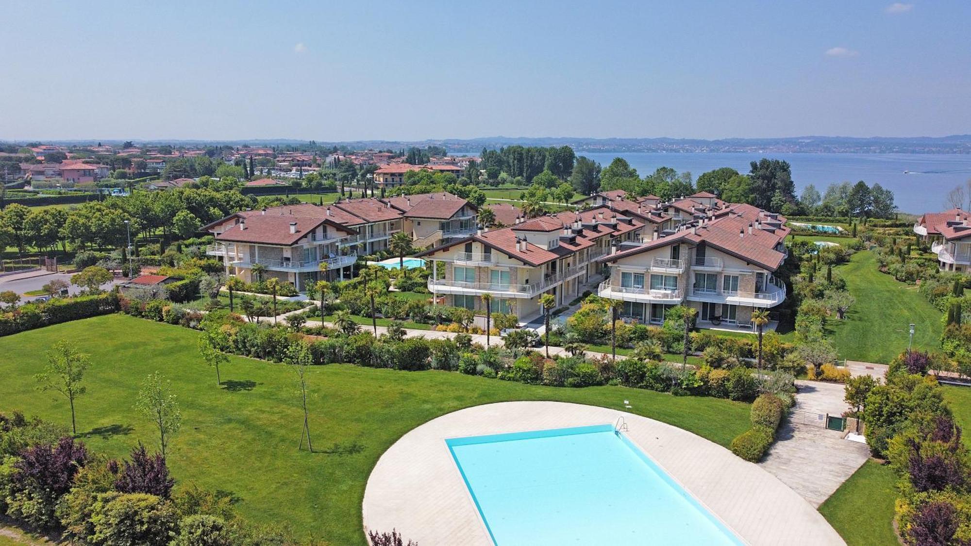 Resort Caesar C4 Sirmione - Gardagate Dış mekan fotoğraf