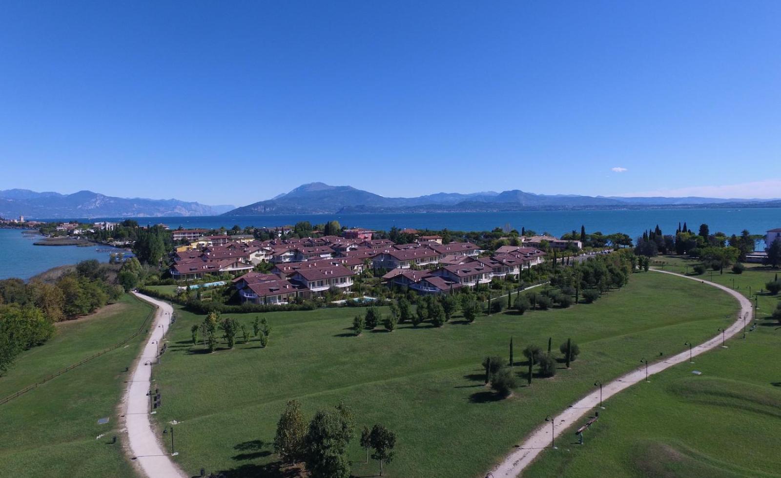 Resort Caesar C4 Sirmione - Gardagate Dış mekan fotoğraf